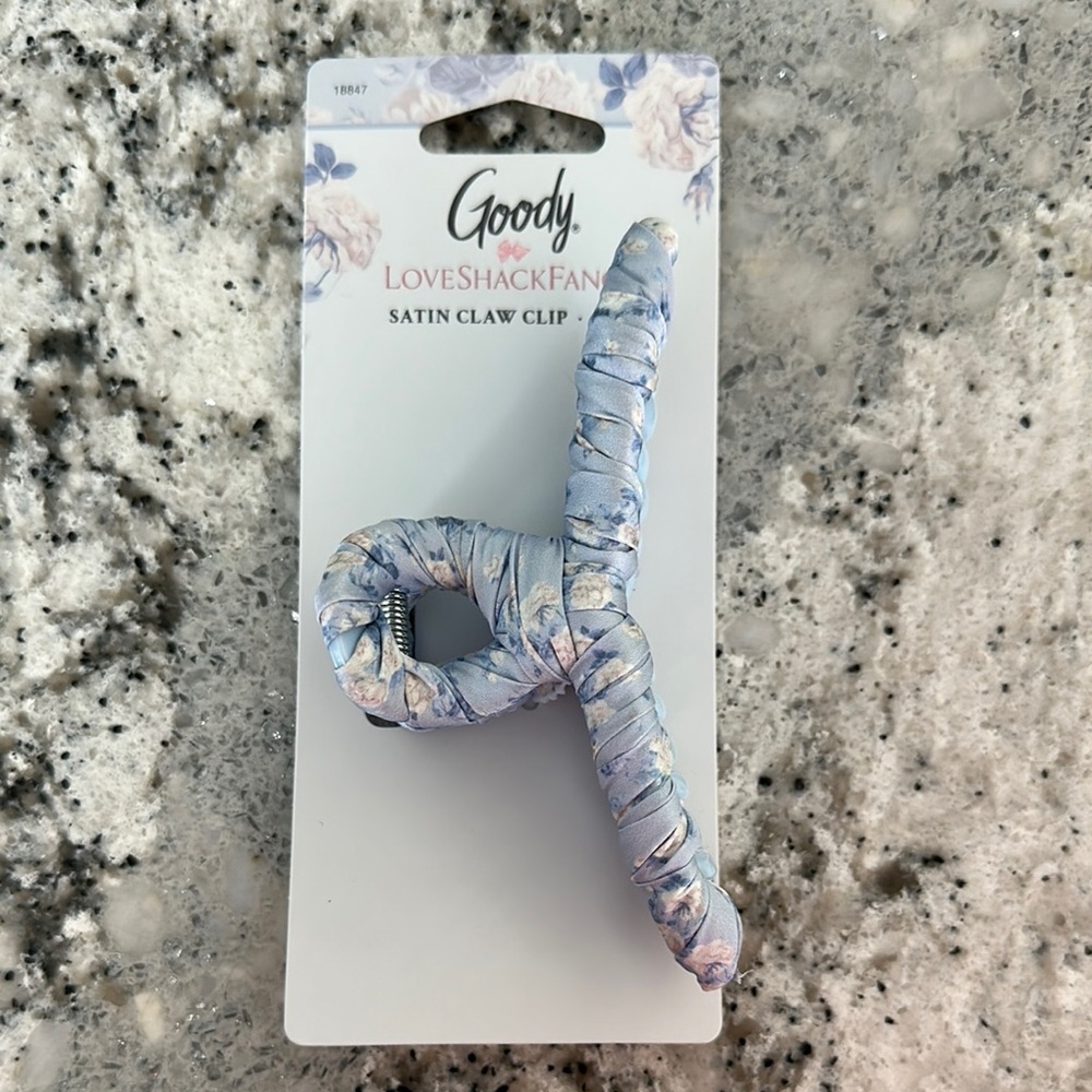 LoveShackFancy Blue and White Patterned Hair Clip
